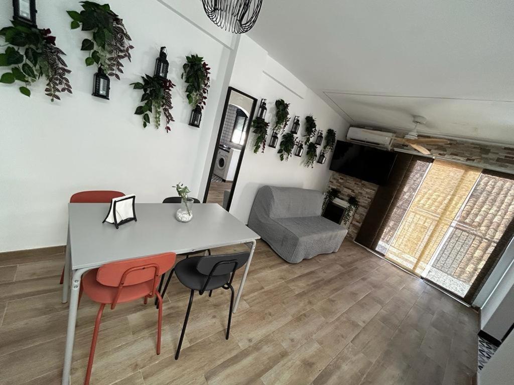 Apartamentos Palma Бенидорм Номер фото