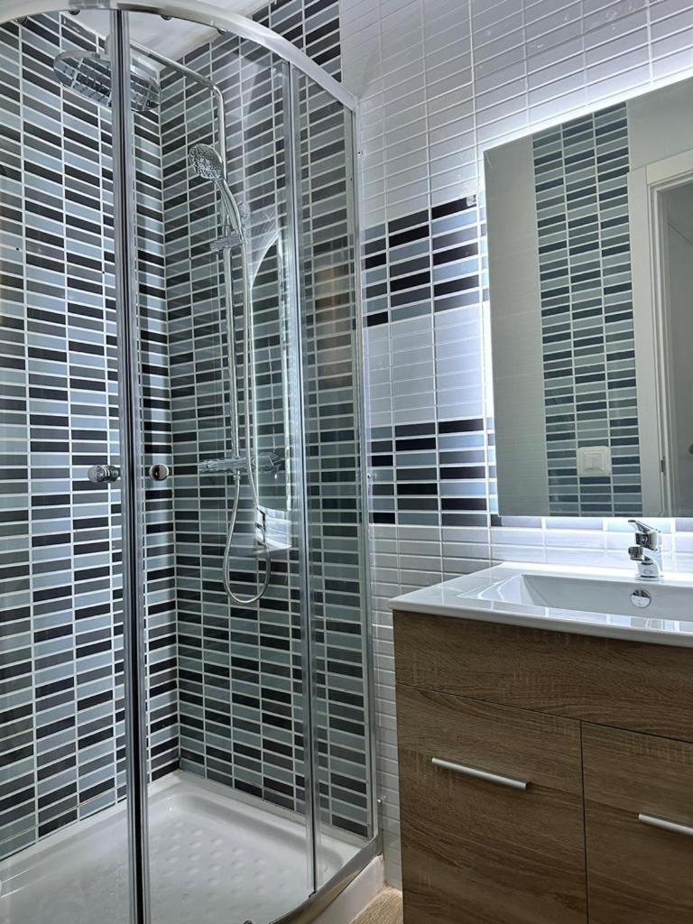 Apartamentos Palma Бенидорм Номер фото